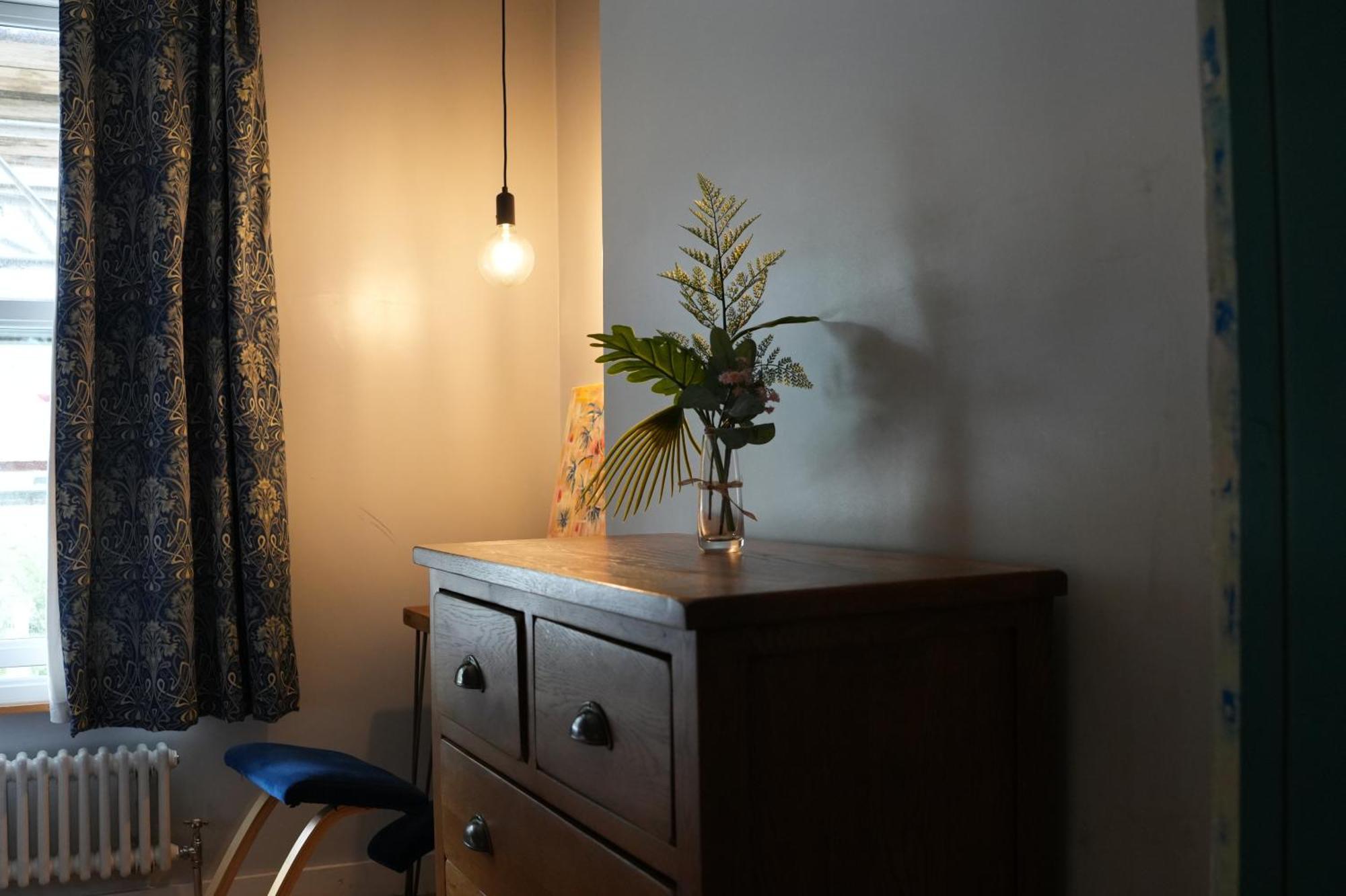 Stylish-Brockley-Entire Place Apartment London Ngoại thất bức ảnh